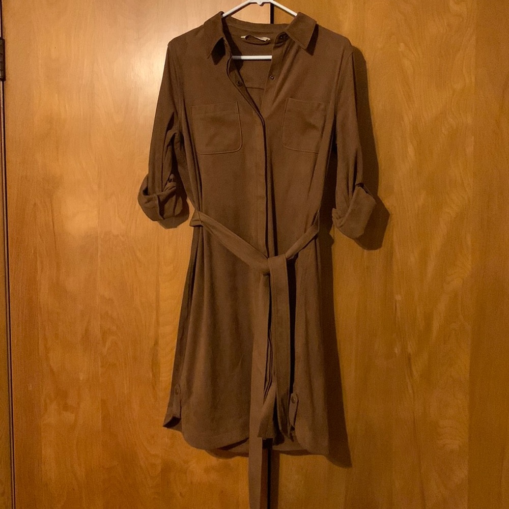 FREE GIFT! W/ Soft Surroundings Brown Snap Buttoned Medium Long Sleeve Dress
